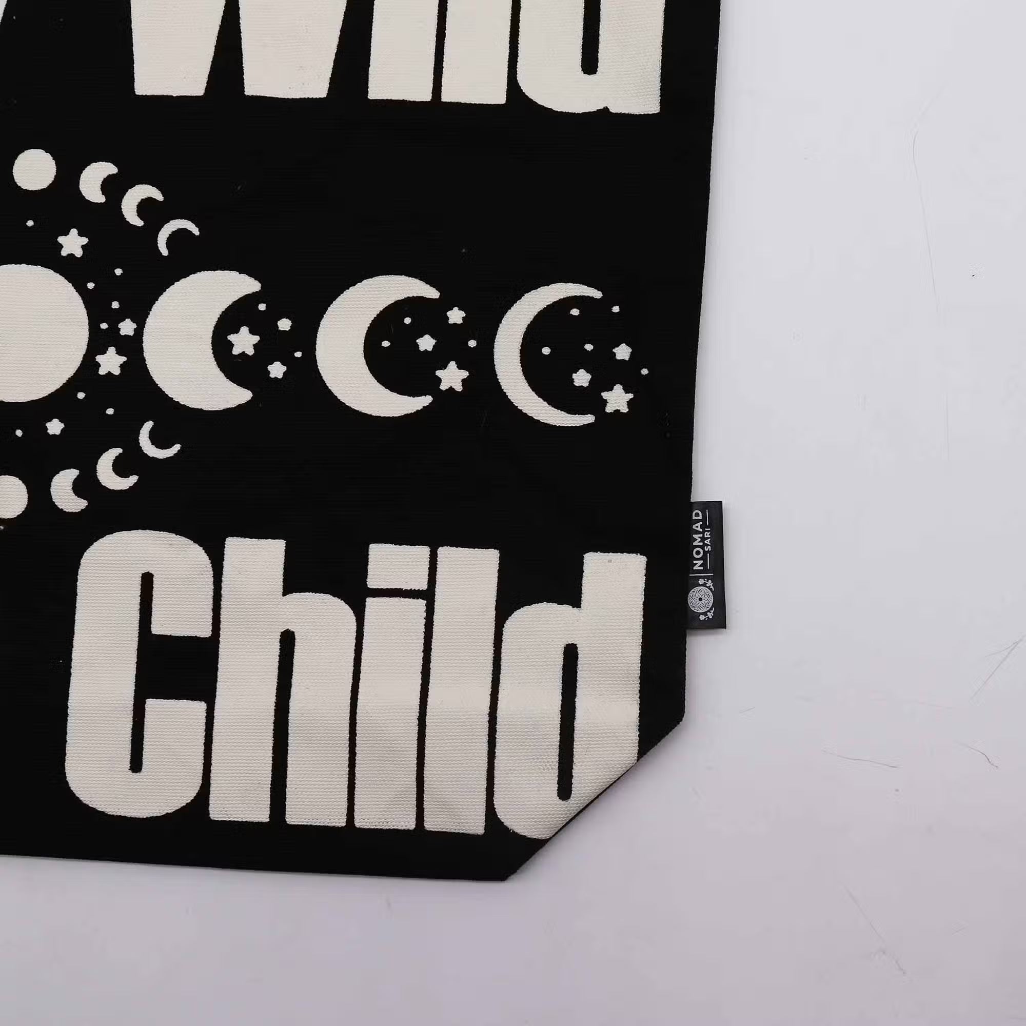 Bolso Básico Icónico Premium - STAY WILD MOON CHILD -Negro natural