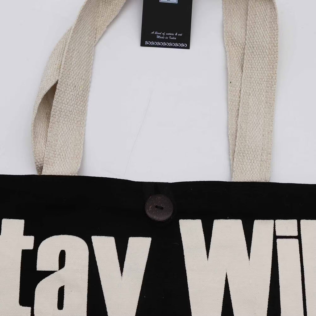 Bolso Básico Icónico Premium - STAY WILD MOON CHILD -Negro natural