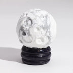Planeta Howlite Blanco con Soporte Solar - Luna - 40mm